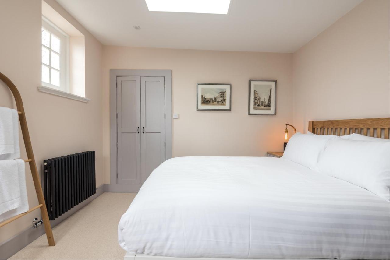 Amazing Penthouse, Stunning Views, Castle 2 Mins Apartment Edinburgh Exterior photo