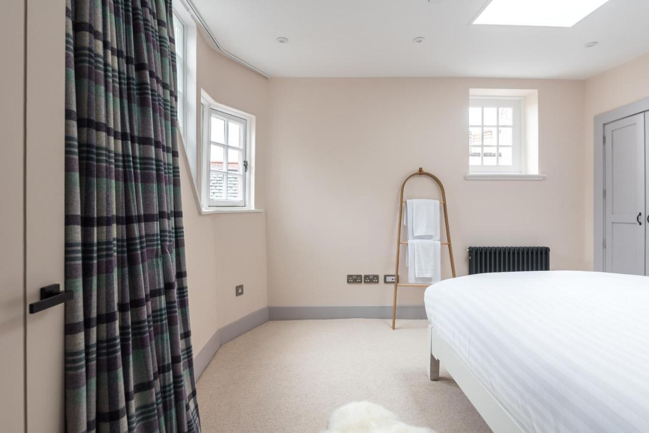 Amazing Penthouse, Stunning Views, Castle 2 Mins Apartment Edinburgh Exterior photo